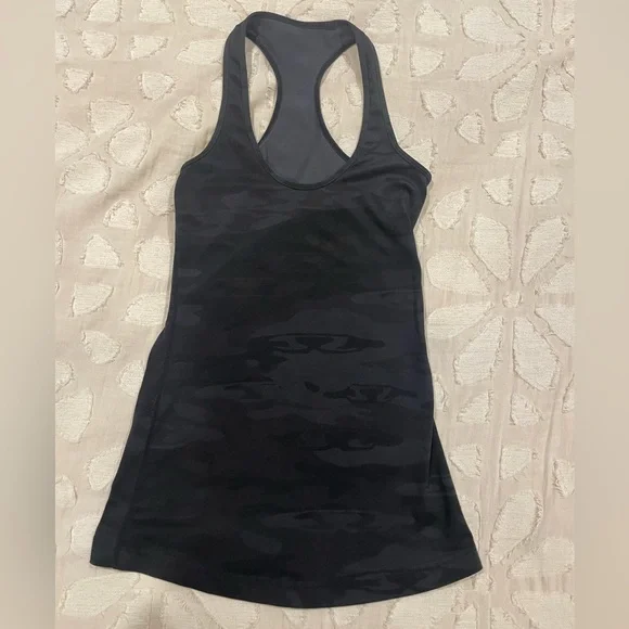 Lululemon Tank - Picture 7 of 7
